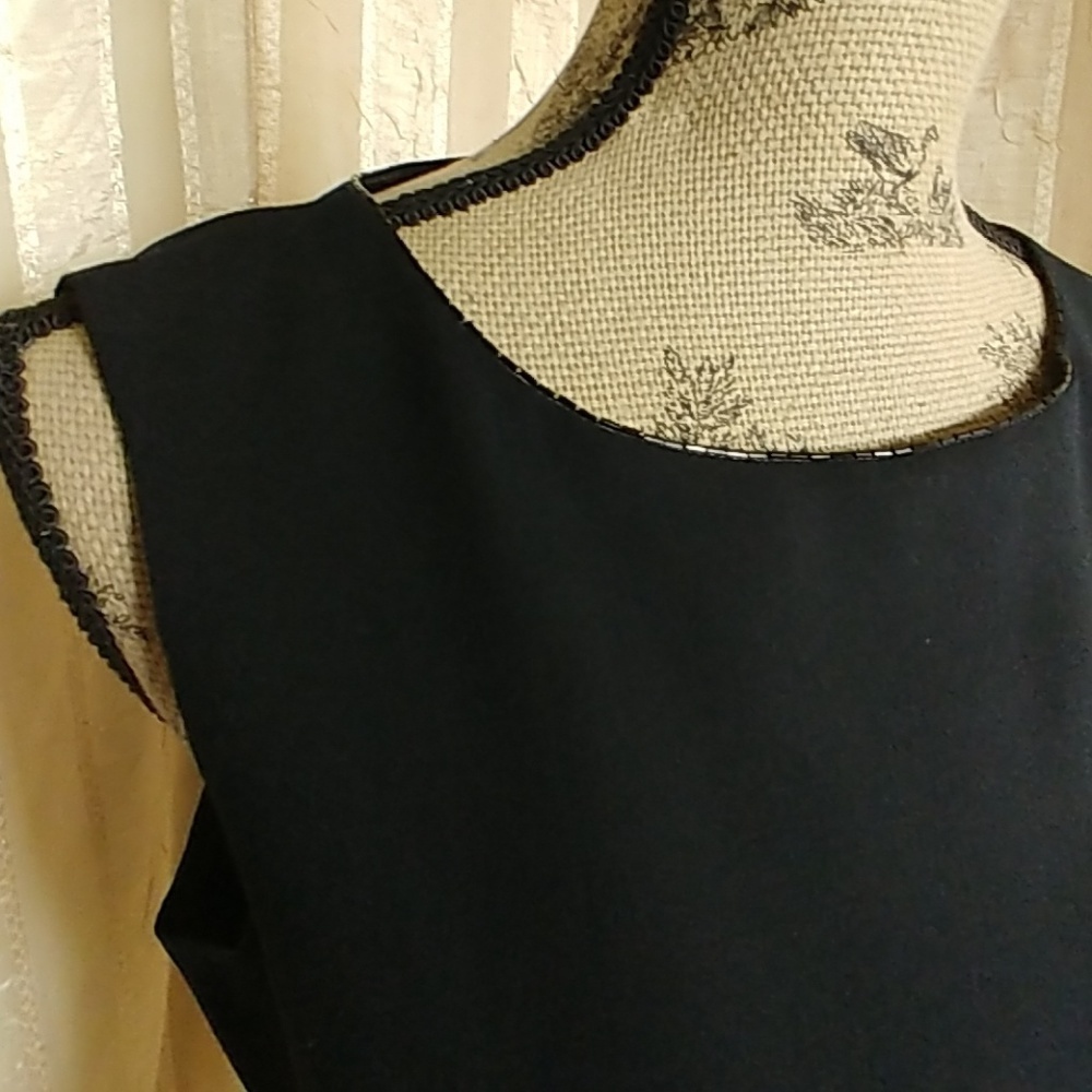 Talbots Women's Black Shell Top - Picture 2 of 6